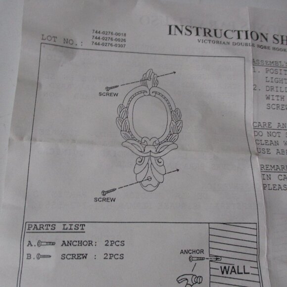 Dual brass hook / hangar for towels, bath robes, etc - Picture 5 of 7